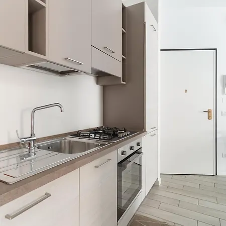 Guesthost - Cosy Loreto Mm1-mm2 Apartamento Milán